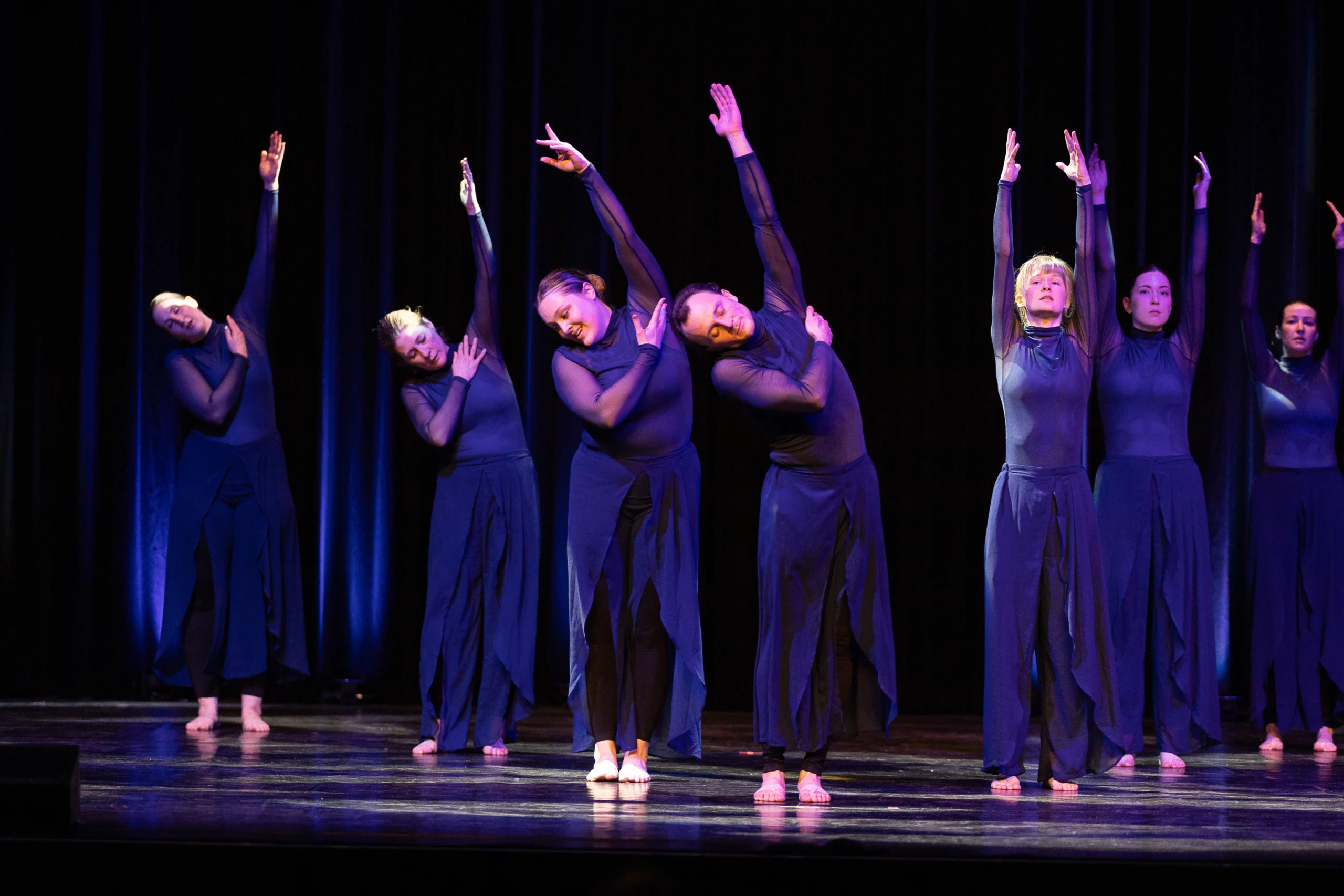 12. Alive – Modern Dance_15Uhr-12.Alive-53